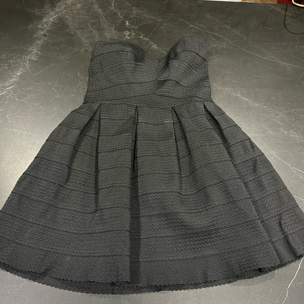 Sans Souci Little Black Dress. Small.